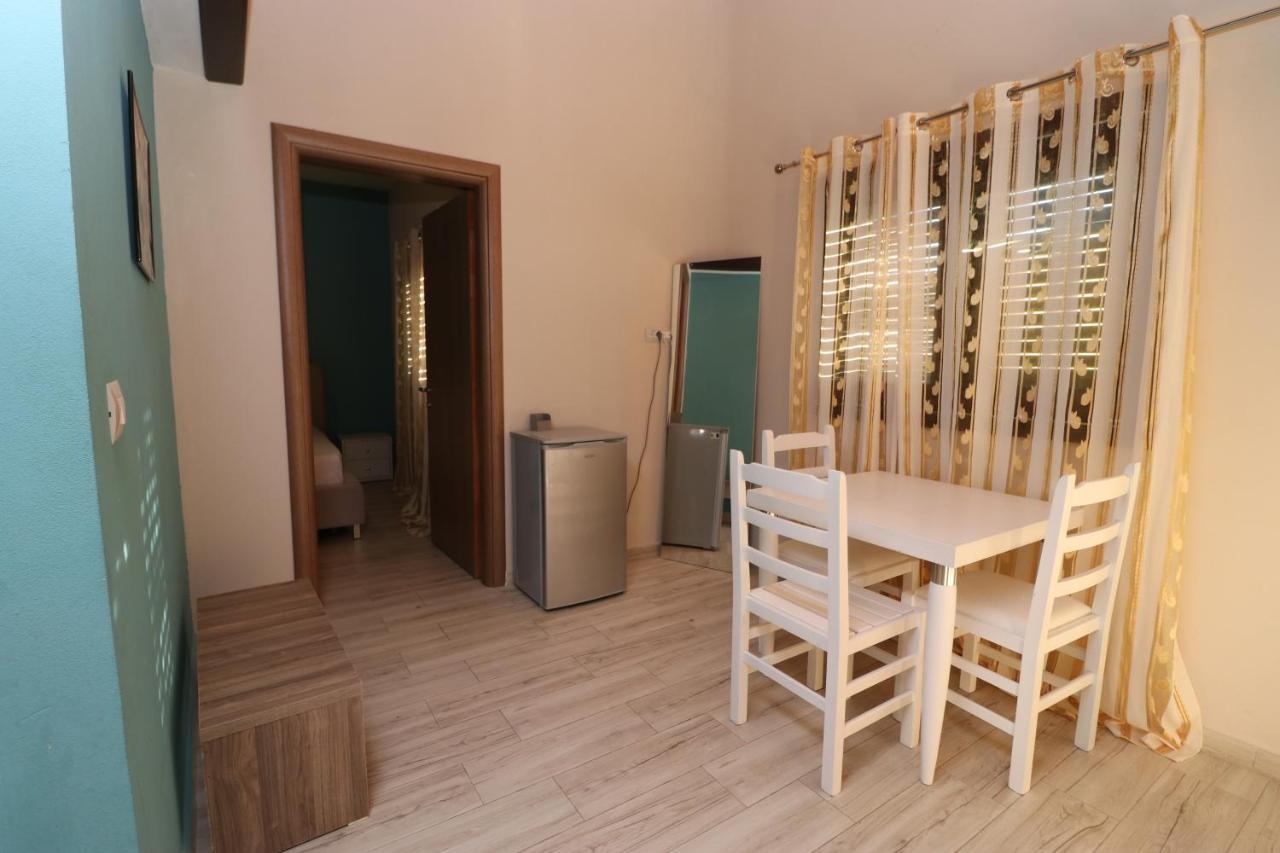 Vila Mateus Himare Esterno foto